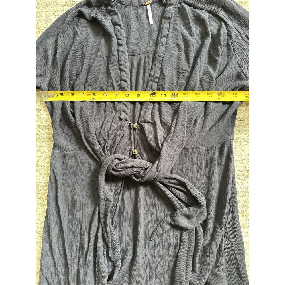 Free People Crinkled Tunic Women Black Sz M Ruched V-Neck Boho Sternum Tie - Picture 9 of 11